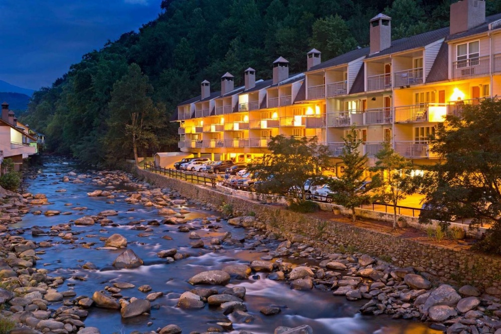 Gatlinburg River Inn Main image