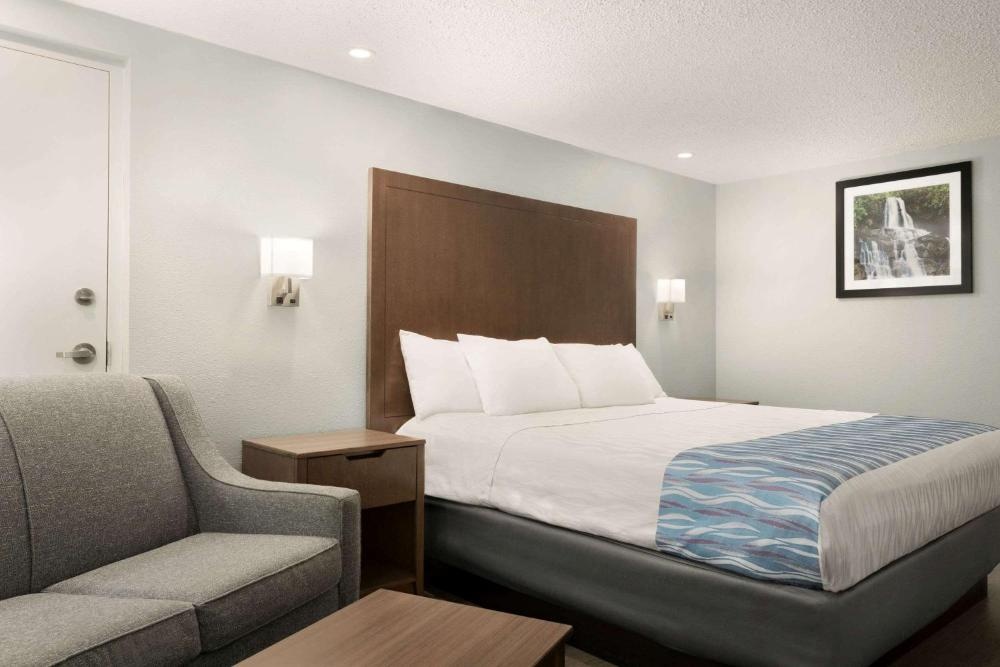 Gatlinburg River Inn